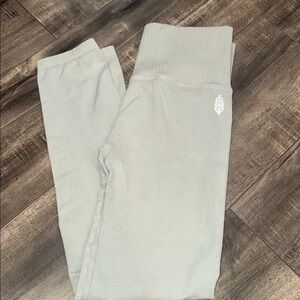 FP Movement Good Karma Legging in Sea Glass
FREE PEOPLE